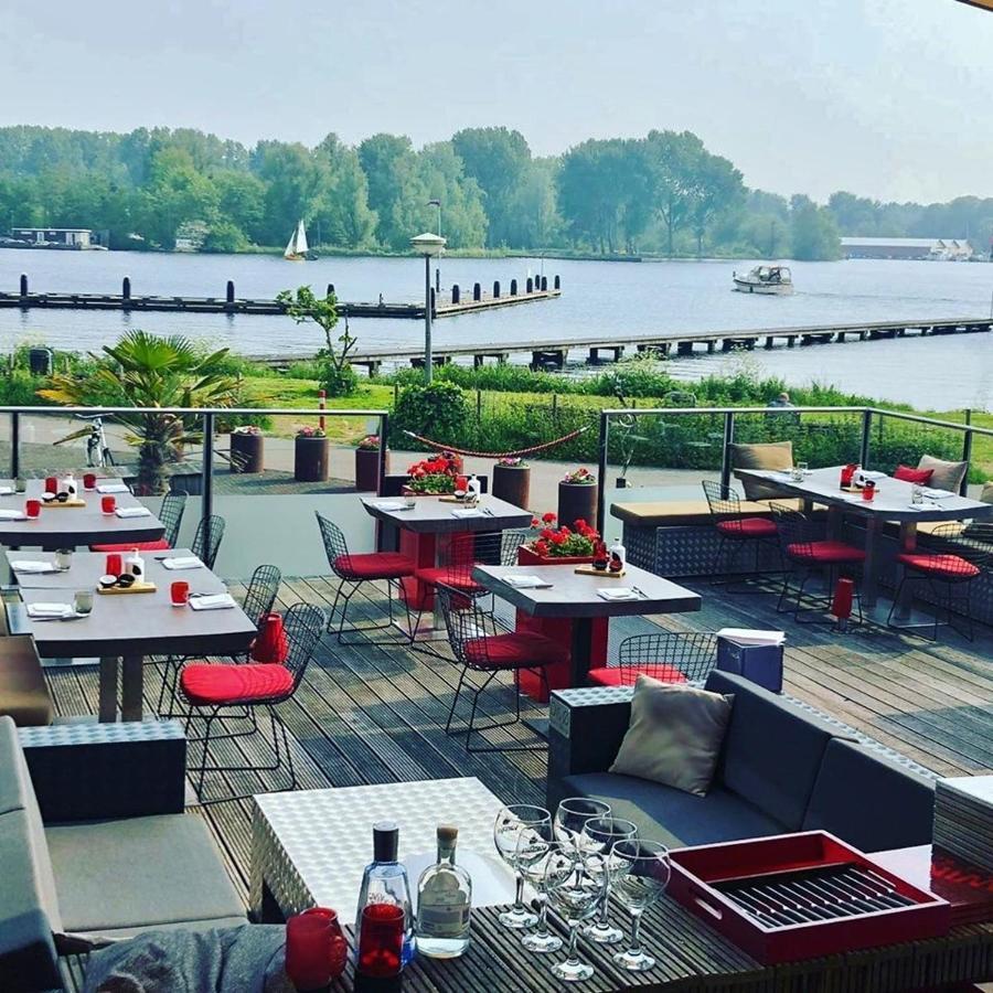 Motor Yacht Amazone Hotel Amsterdam Luaran gambar