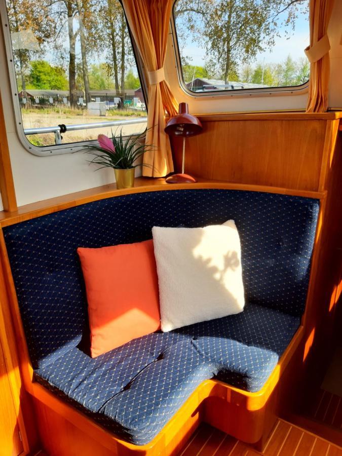 Motor Yacht Amazone Hotel Amsterdam Luaran gambar