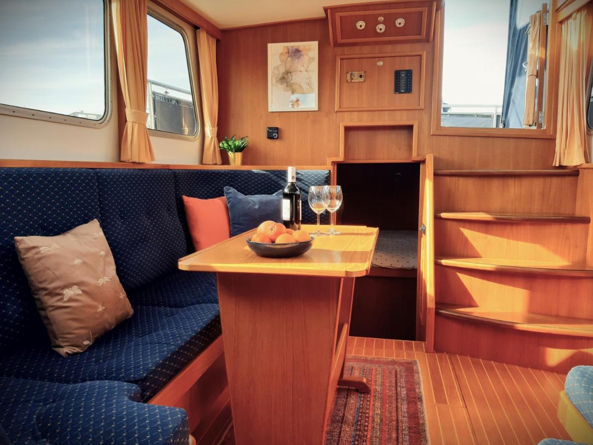 Motor Yacht Amazone Hotel Amsterdam Luaran gambar