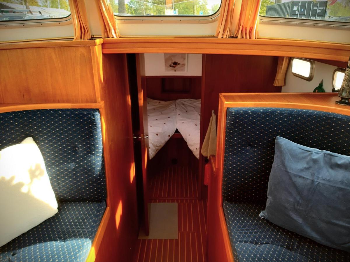 Motor Yacht Amazone Hotel Amsterdam Luaran gambar