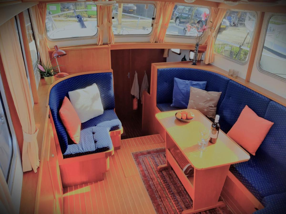 Motor Yacht Amazone Hotel Amsterdam Luaran gambar